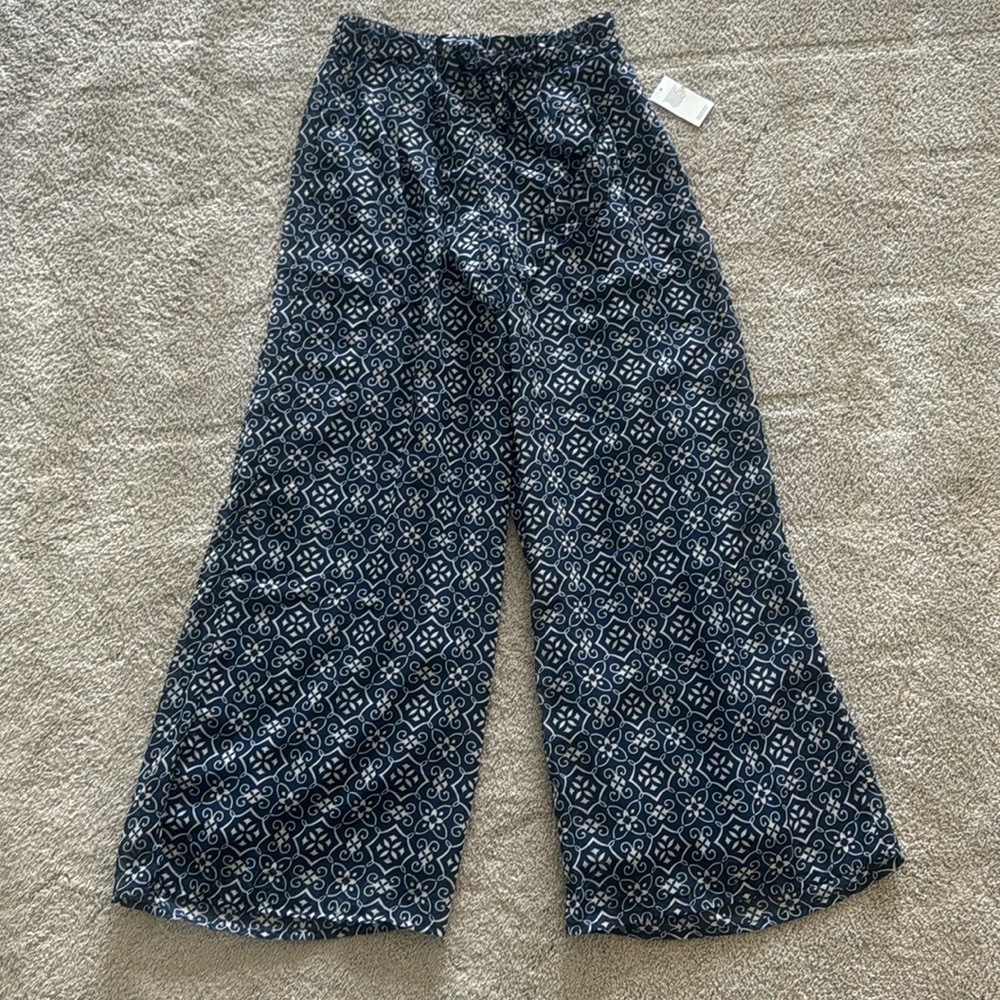 Wide leg dressy pant